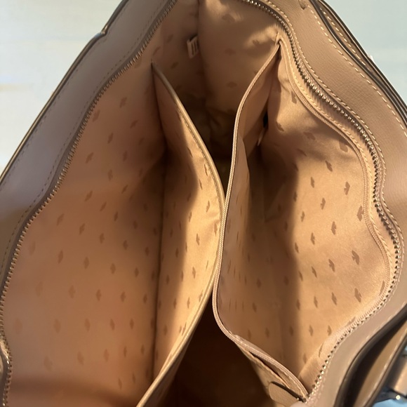 NWOT Kate spade Tote W/ dust bag - Picture 5 of 7